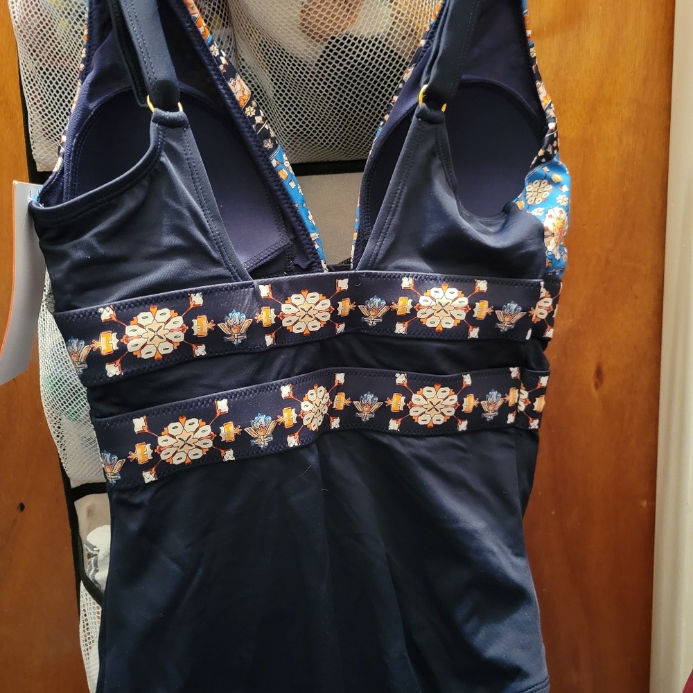 Swimsuits for all one piece - Picture 6 of 8
